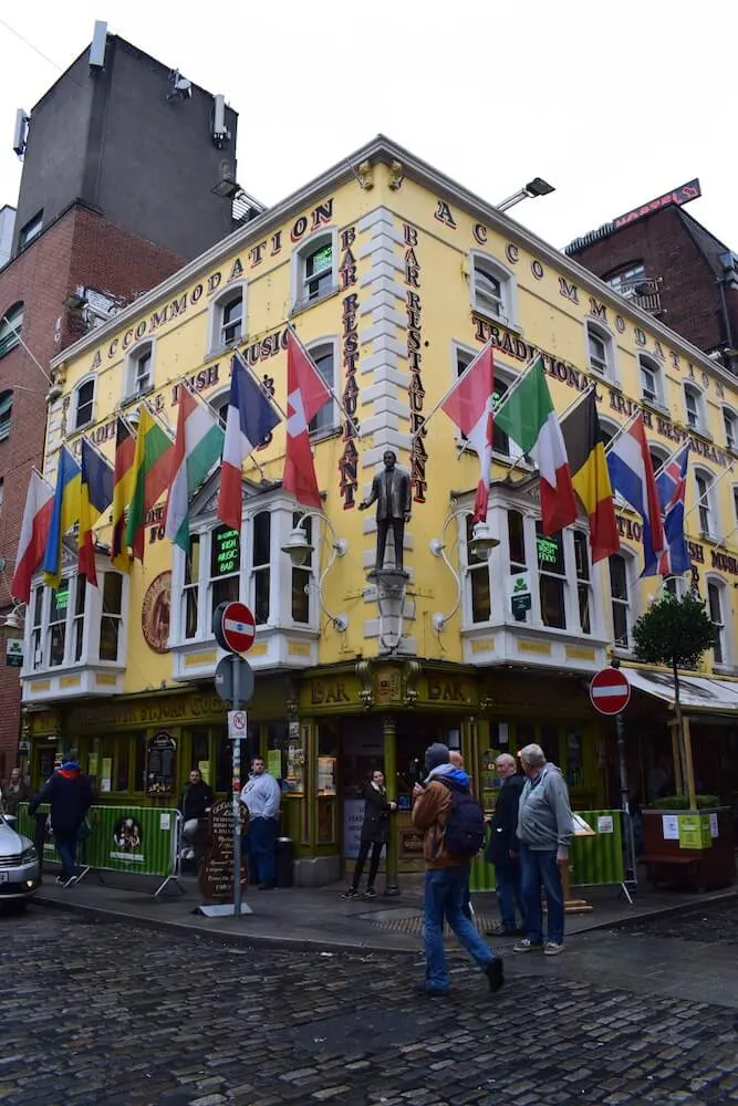 One of the many colourful pubs in the Temple area of Dublin