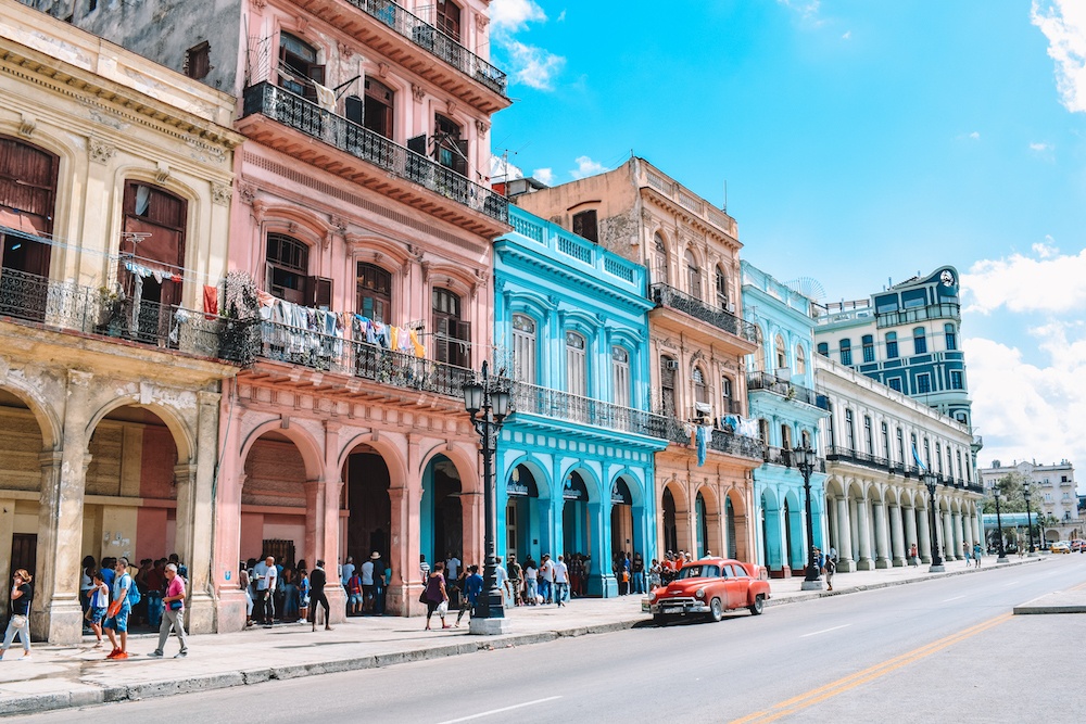de färgglada koloniala husen i Havanna, Kuba