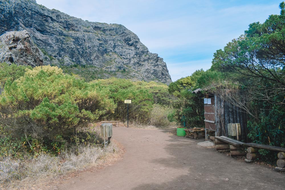 The checkpoint halfway up the Le Morne Brabant hike