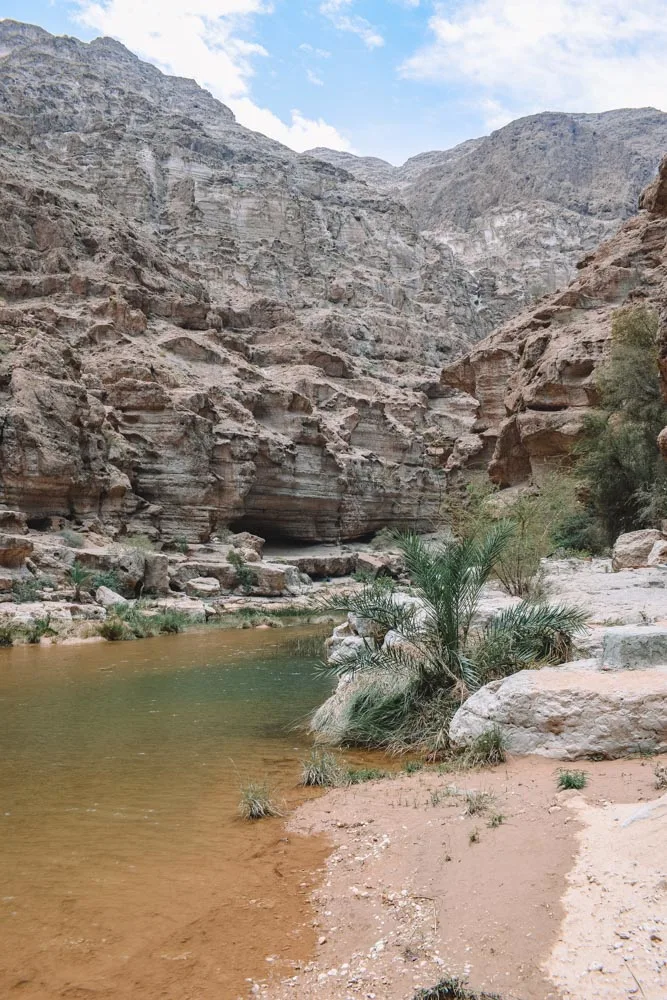 Hiking along Wadi Shab