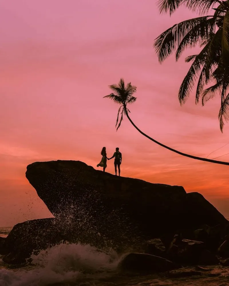 Frog Rock in Dalawella Beach at sunset - photo by Where Life Is Great