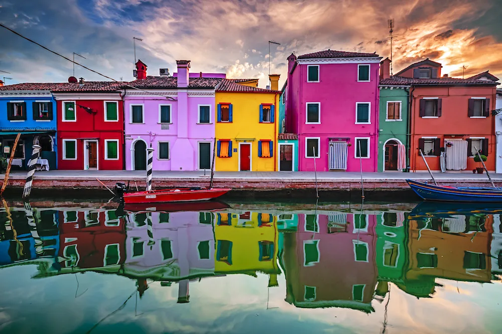 The colourful houses of Burano - Photo by Oren Cohen on Scopio
