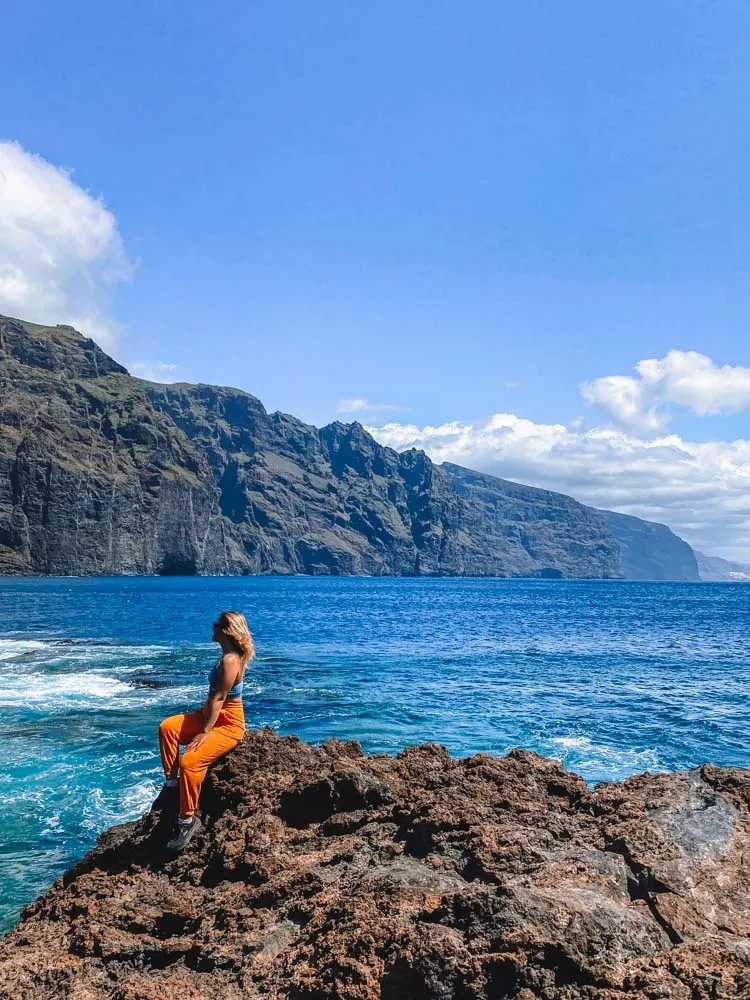 Admiring the cliffs of Los Gigantes from Punta Teno Lighthouse
