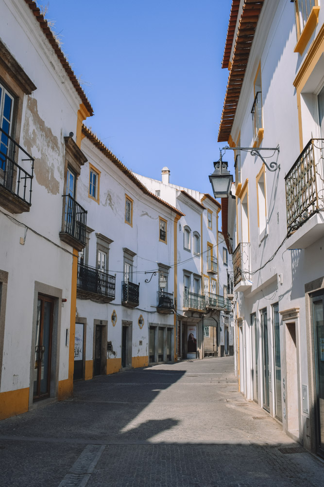 Exploring the cute streets of Evora in Portugal