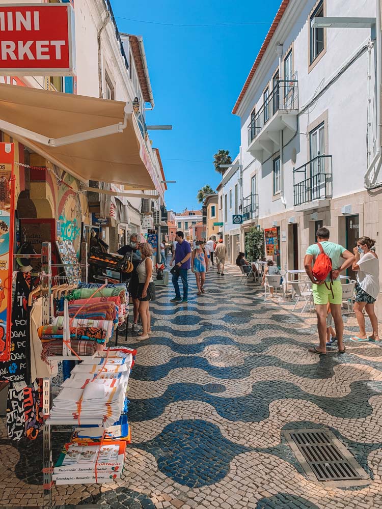 Wandering the cute streets of the Old Town of Cascais