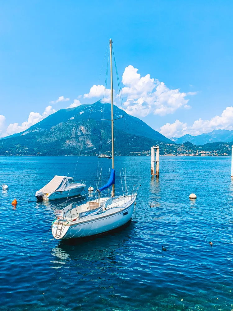 A sailing boat in Varenna, Lake Como