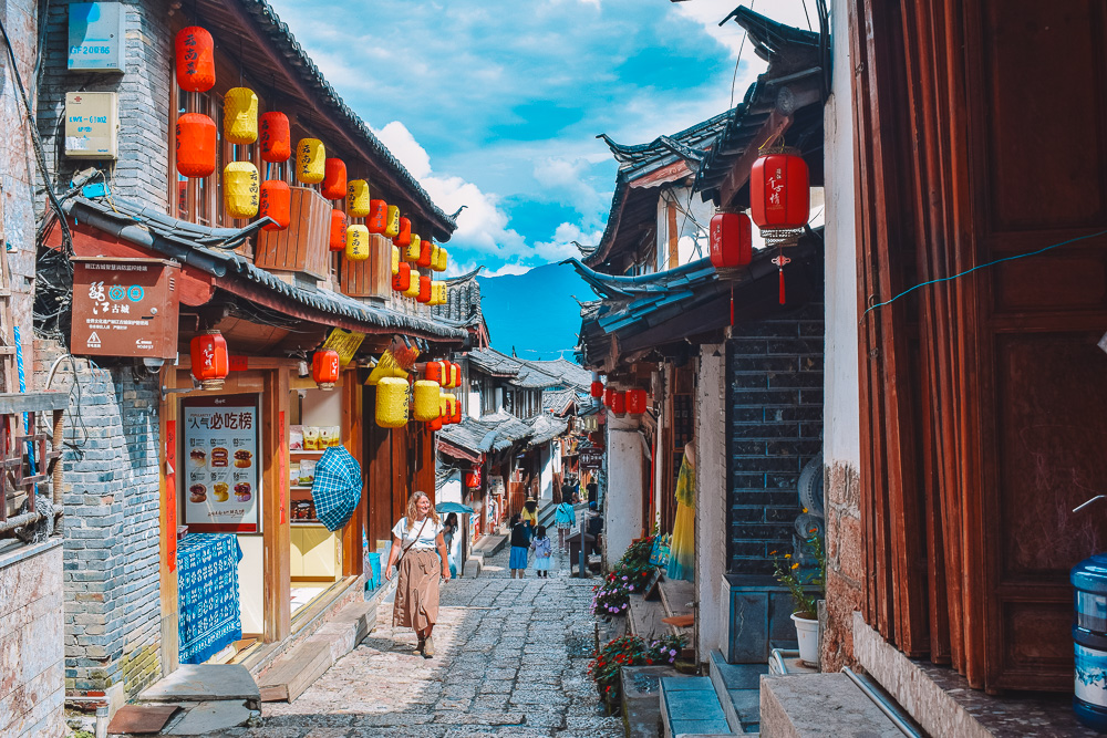 Exploring the picturesque streets of Lijiang Ancient Town in Yunnan, China