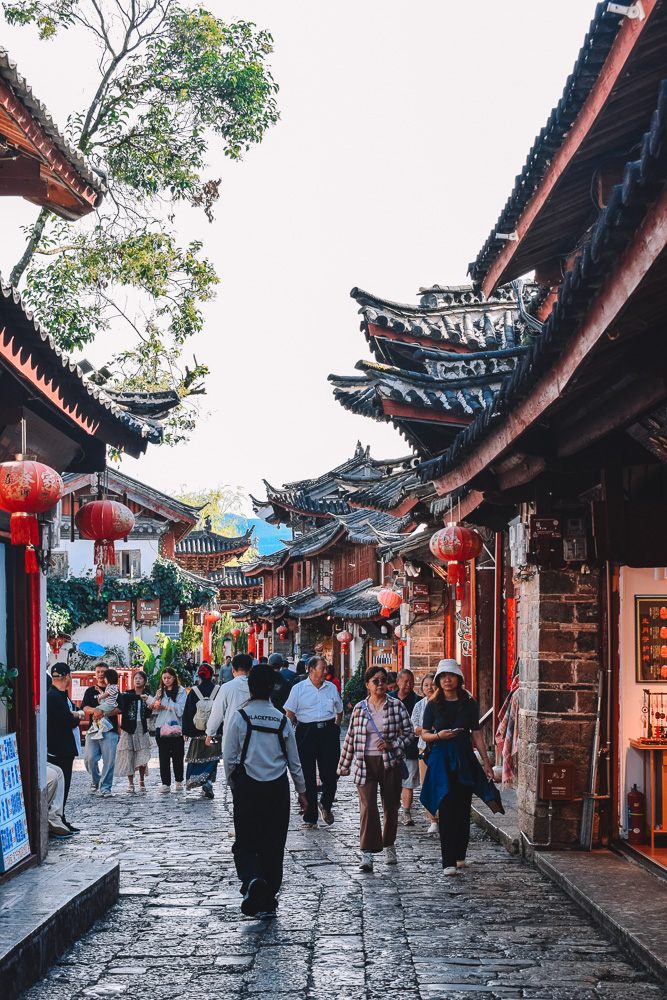 Exploring the picturesque streets of Lijiang Ancient Town in Yunnan, China