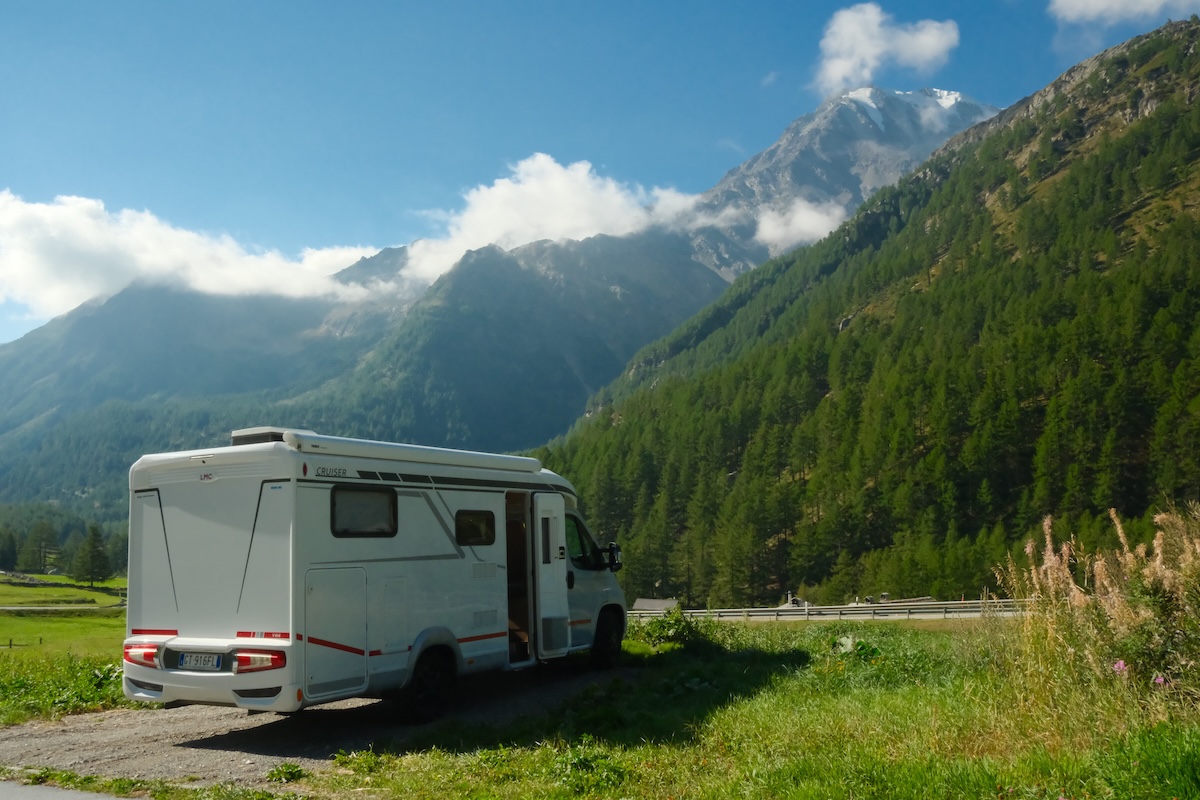 Road tripping by campervan in the Swiss mountains!